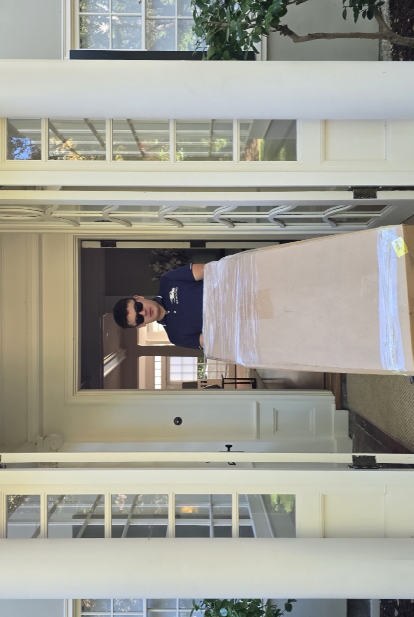 Mover at the front door